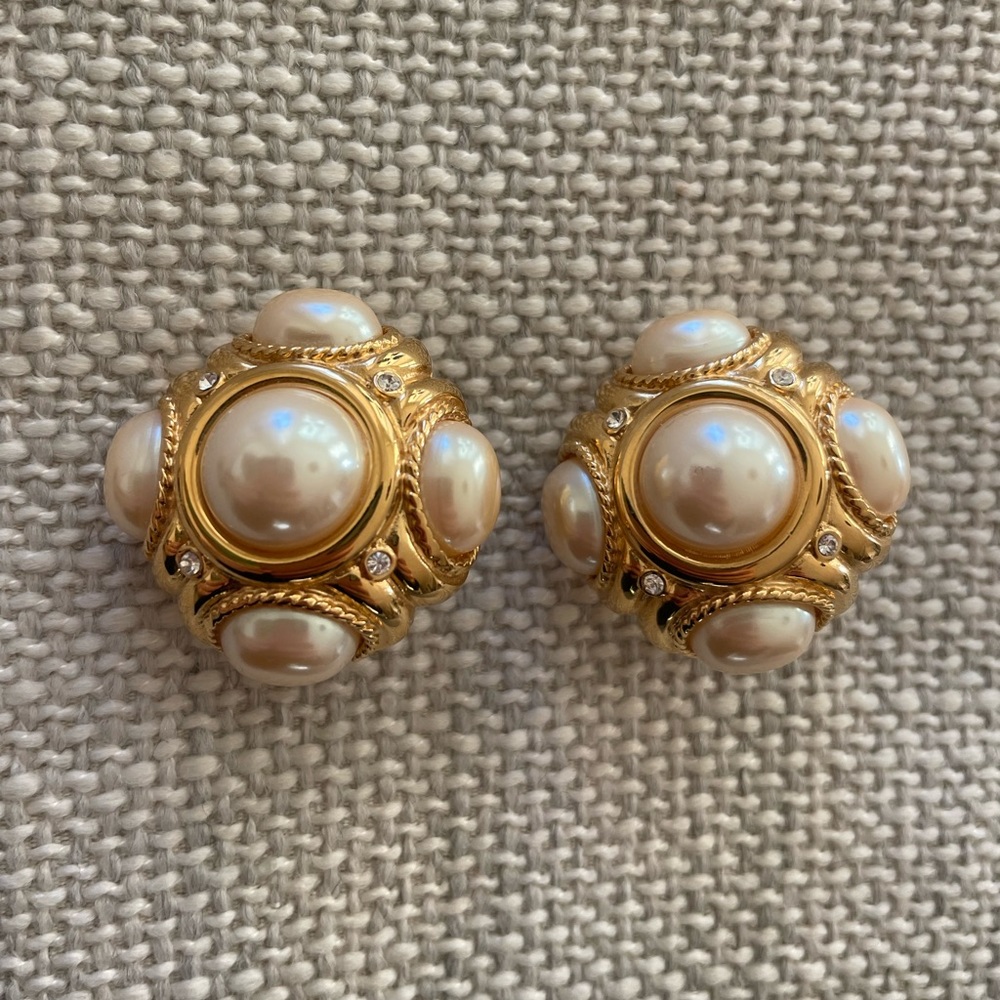 Vintage rare oversized GIVENCHY clip-on earrings, perfect condition